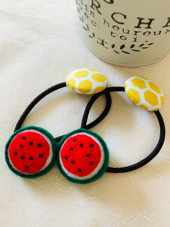 送料無料》キッズの夏ヘアゴム☆スイカのくるみボタン(2コセット  