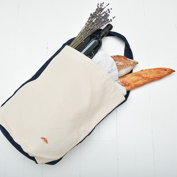 棉質水桶單肩包 [自然色]；帶羊角麵包刺繡 第7張的照片