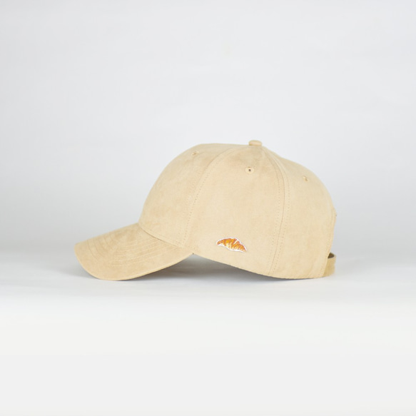 麂皮絨帽子[皇家奶茶]；羊角麵包繡 第1張的照片