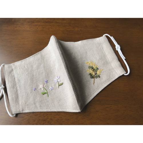 手刺繍＊ミモザの刺繍入りマスク《内布もリネン》花刺繍/プレゼント