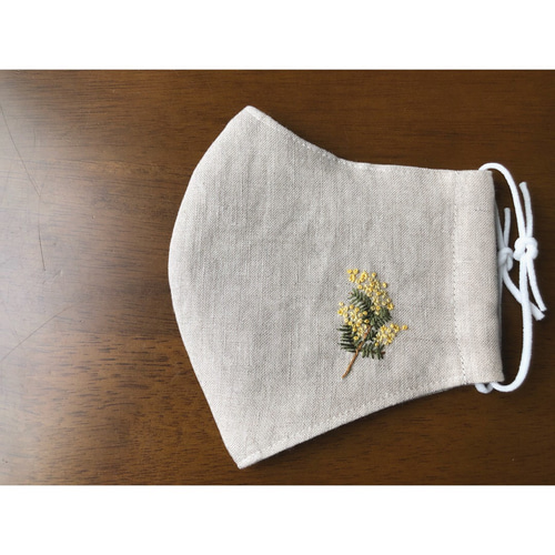 手刺繍＊ミモザの刺繍入りマスク《内布もリネン》花刺繍/プレゼント