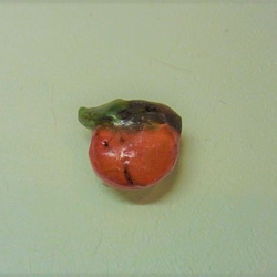 柿の帯留め　(柿のブローチ・柿のマグネット) 1枚目の画像