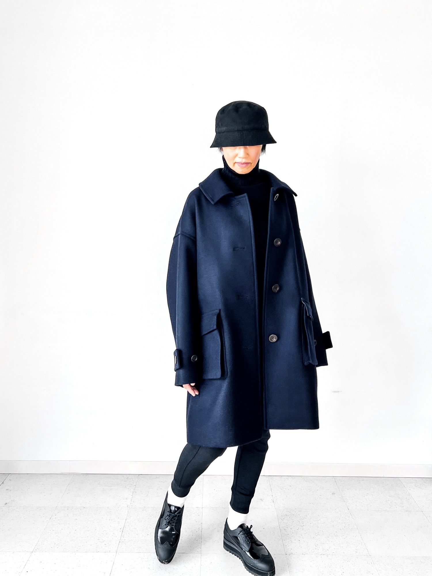 レディス【ladies】 最上質ジロンラムウール素材　ビッグシルエット、ドロップショルダー　シングルピーコート