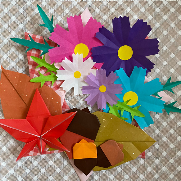 折り紙　秋.落ち葉リース★大特価 折り紙.秋.落ち葉リース☆お値下げ - メルカリ