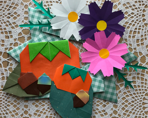 折り紙　秋.落ち葉リース★大特価 Amazon.co.jp: 折り紙 現品 秋壁面 落ち葉とリス&トンボ リース