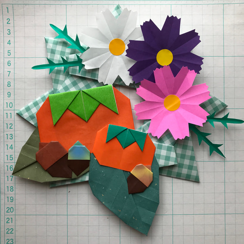 折り紙リース 秋 秋桜 コスモス 落ち葉 柿 どんぐり 壁面飾り 施設