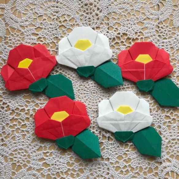 壁面飾り 冬 春 椿 花 手作り折り紙 ハンドメイド 保育 デイ