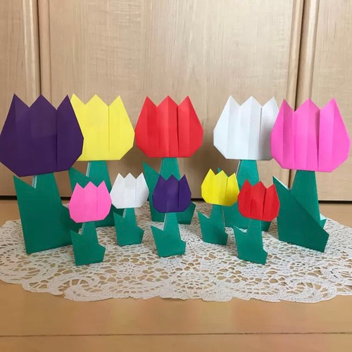 折り紙 春の花 チューリップ カラフルカラー 大 & 小 壁面飾り 施設 