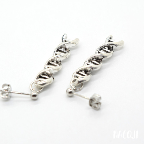 医療系・理系がグッとくるDNA二重螺旋構造ピアス mini ピアス