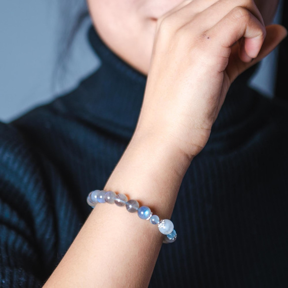 5A藍光月光石拉長石 海藍寶925純銀手鍊 | 天然水晶設計手鏈禮物 第6張的照片