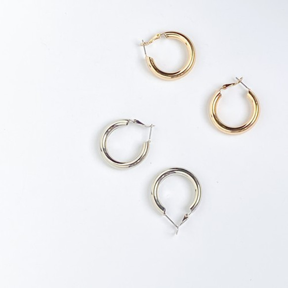 simple metal pipe hoop small（gold） 1枚目の画像