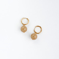 【送料無料】2way gold hoop x vintage beads (beige) 2枚目の画像
