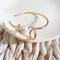 pearl x round and round gold bangle 4枚目の画像