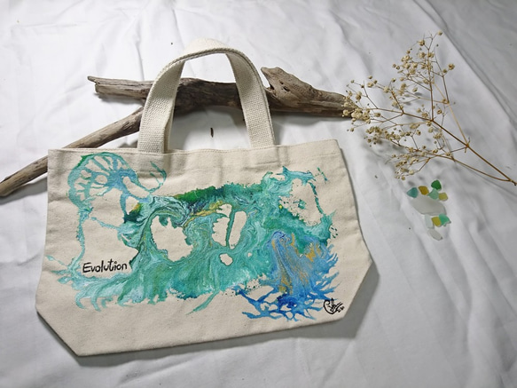 ｜Evolution 進化 2 ｜ 壓克力顏料手繪提袋  Hand Drawn Bag 第9張的照片