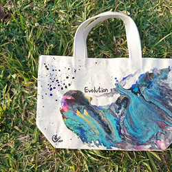 ｜Evolution 進化 4｜ 壓克力顏料手繪提袋  Hand Drawn Bag 第3張的照片