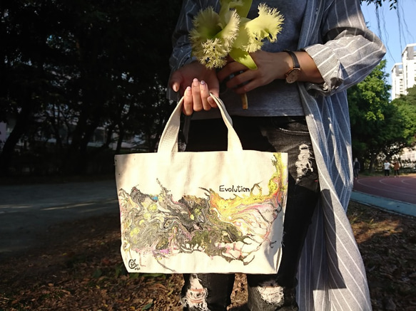 ｜Evolution 進化10｜ 壓克力顏料手繪提袋  Hand Drawn Bag 第1張的照片