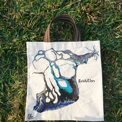 ｜Evolution 進化12｜ 壓克力顏料手繪提袋  Hand Drawn Bag 第3張的照片