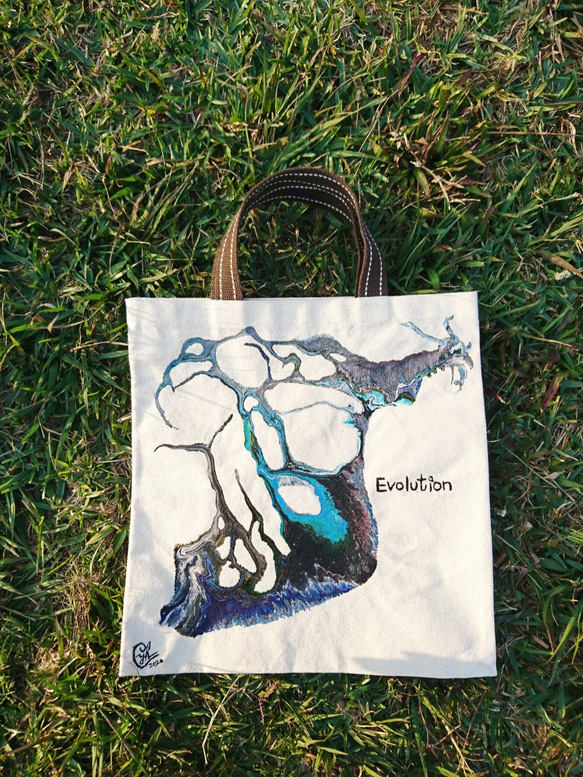 ｜Evolution 進化12｜ 壓克力顏料手繪提袋  Hand Drawn Bag 第3張的照片