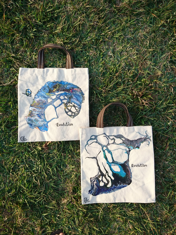 ｜Evolution 進化12｜ 壓克力顏料手繪提袋  Hand Drawn Bag 第8張的照片