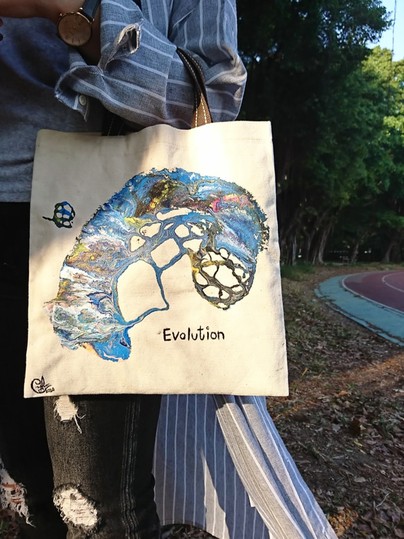 ｜Evolution 進化13｜ 壓克力顏料手繪提袋  Hand Drawn Bag 第1張的照片