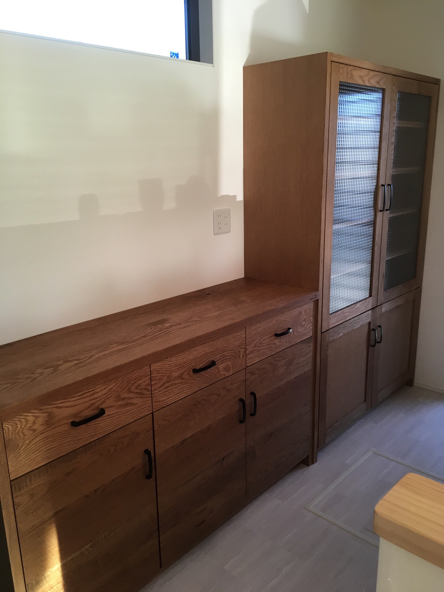 キャビネット カップボード