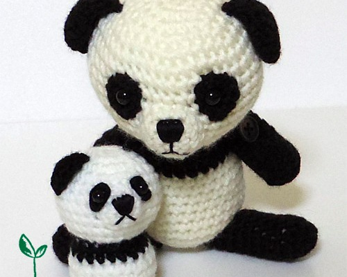 多肉の見張り番/パンダ子パンダ 編みぐるみ あみぐるみ MEDETASHI2