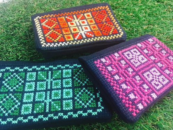 【パレスチナ刺繍】ポップで可愛い刺繍名刺入れ♡オレンジ色 3枚目の画像