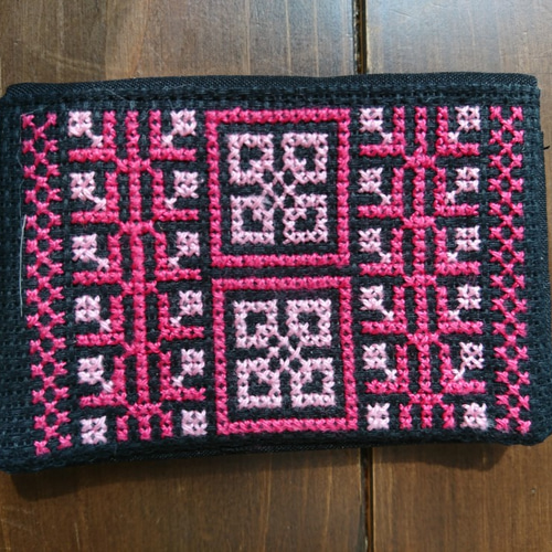 パレスチナ刺繍】ポップで可愛い刺繍名刺入れ♡ピンク色 名刺入れ