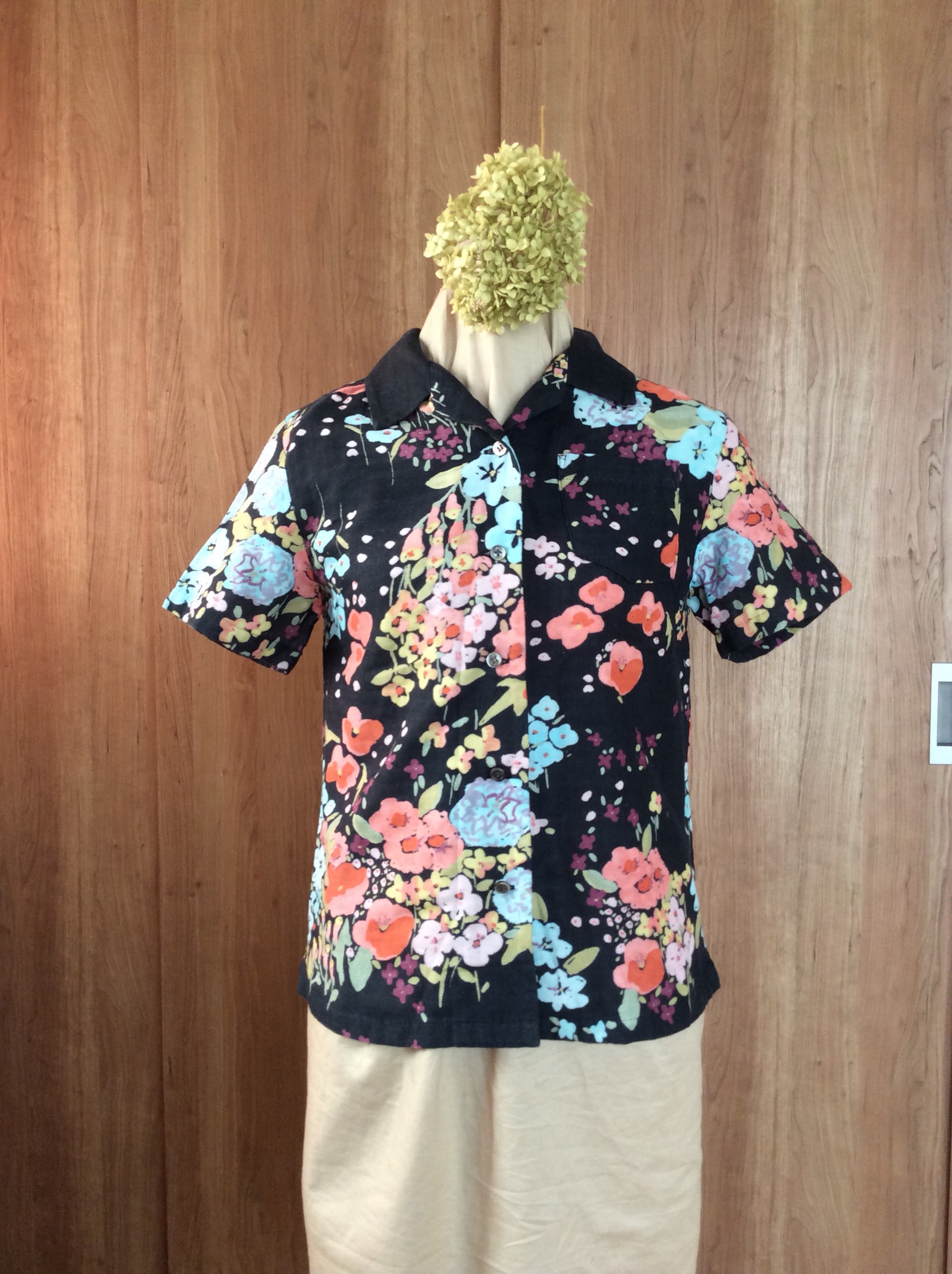 ダブルガーゼ 花柄アロハ ネイビー