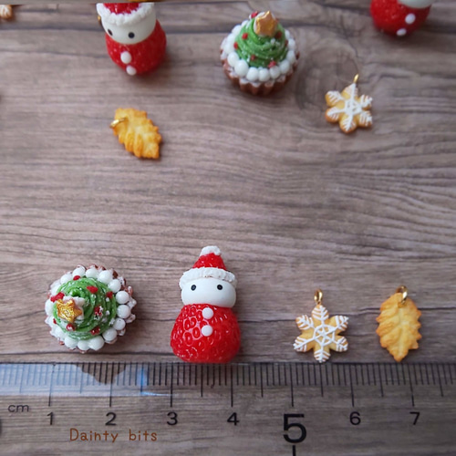 クリスマスサンタ×雪だるま ゴールド 1ペア販売 楽天市場】スノークリスタルスノーマンピアス イヤリング ピアス ピアス