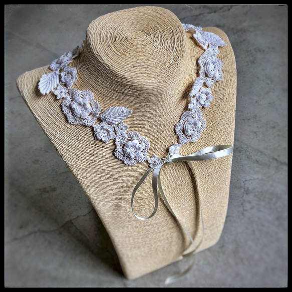 手編みレースの優雅な花モチーフヘッドドレス 4枚目の画像