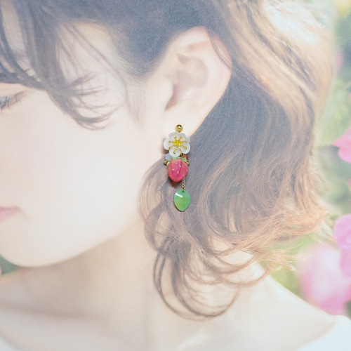 いちごイヤリング/ピアス-まるい-♥甘い気まぐれ イヤリング