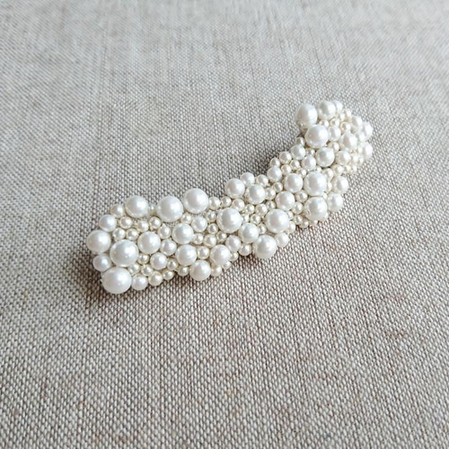 Item No.724(刺繍ブローチ/受注制作)新色追加 ブローチ cardinalworks 通販|Creema(クリーマ) 6463294 Item No.724(刺繍ブローチ/受注制作)新色追加 ブローチ cardinalworks 通販|Creema(クリーマ) 6463294