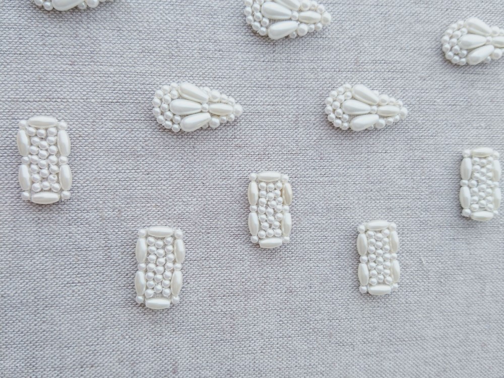 Item No.752（パール刺繍ピアス・イヤリング/受注制作）