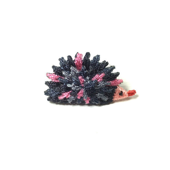 CUTOUT PINS / カットアウト・ピンズ　「HEDGEHOG（ハリネズミ）」グレー 1枚目の画像