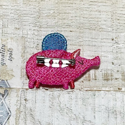 CUTOUT PINS / カットアウト・ピンズ　「PIGGY」col.pink 2枚目の画像