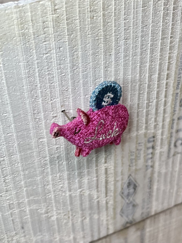 CUTOUT PINS / カットアウト・ピンズ　「PIGGY」col.pink 4枚目の画像