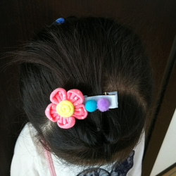 ヘアアクセ　可愛いお花の髪飾り　髪留めヘアピン　幼児　乳児　女の子 4枚目の画像