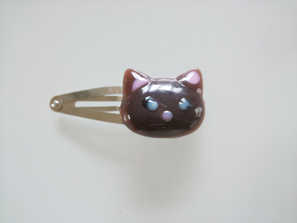 【送料無料】可愛い肉球&猫ヘアアクセ（小）　レジン肉球　レジン猫　ヘアピン 4枚目の画像