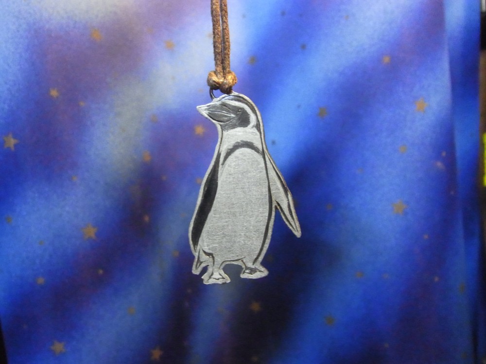 彫金ペンダント、ペンギン