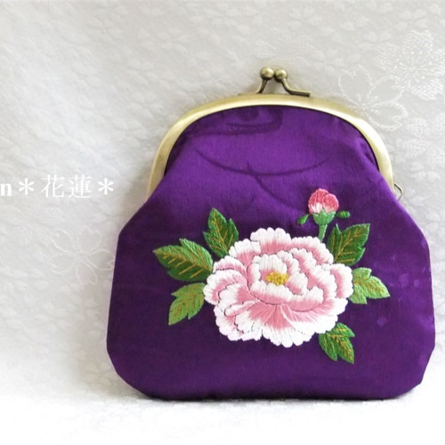 日本刺繍【牡丹の花】がま口ポーチ ◇紫色◇ ポーチ Karen＊花蓮