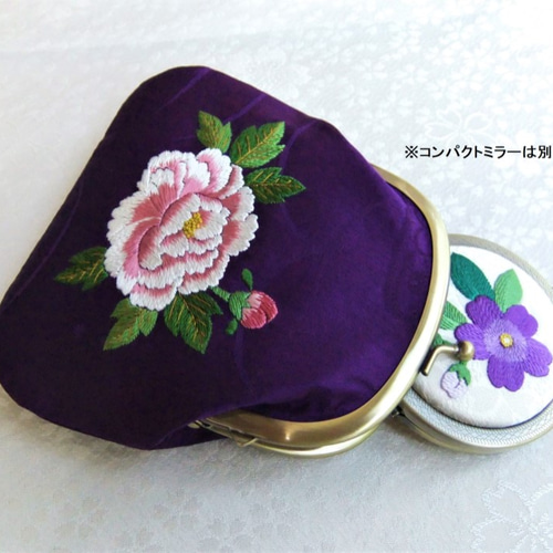 日本刺繍【牡丹の花】がま口ポーチ ◇紫色◇ ポーチ Karen＊花蓮