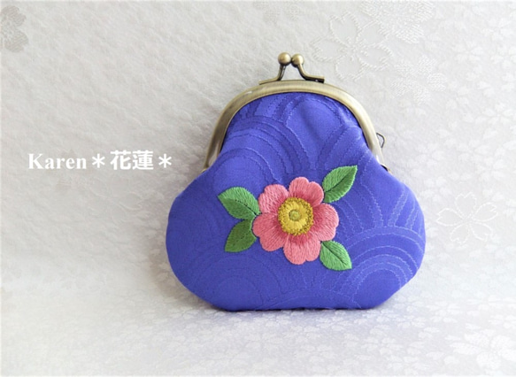 日本刺繍【薔薇】のがま口ケース　◆瑠璃色の青海模様◆　　 3枚目の画像