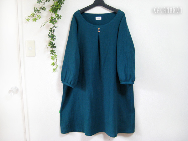 綿麻タックワンピース　八分袖　ブルーグリーン　【受注】