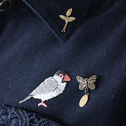 文鳥とビーズ刺繍のポロシャツ　　シンプルタイプ 2枚目の画像