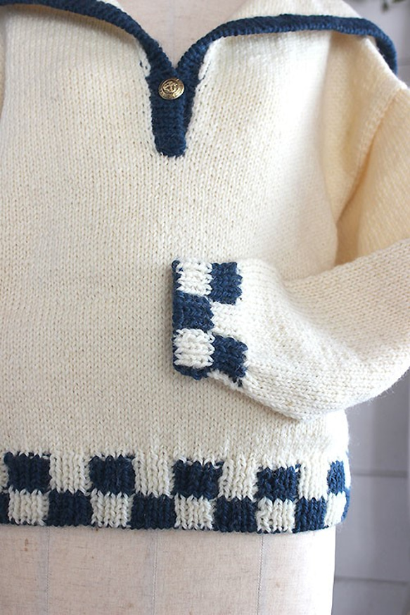 手編み　セーラーカラーのセーター　ポスター用作品　 5枚目の画像