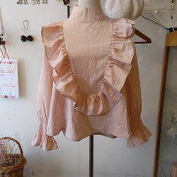 フリルシャーリング袖ブラウス❤︎大人可愛い服♡ 1枚目の画像