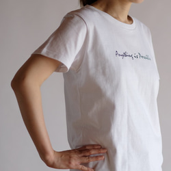 プリントTシャツ レディース 白（Anything is Possible / シンプルデザイン）サイズ選択可 2枚目の画像