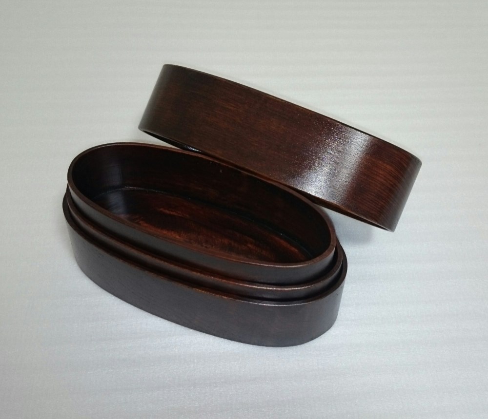 【送料無料】２in１収納出来る天然木の弁当箱 大小セット 漆塗り 楕円形