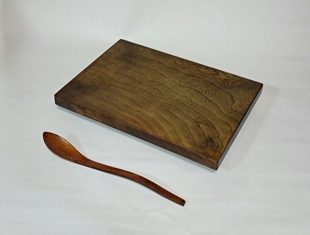 【送料無料】素朴な味わいタモの木一枚板盛り皿 拭き漆仕上げ 大スプーン付き